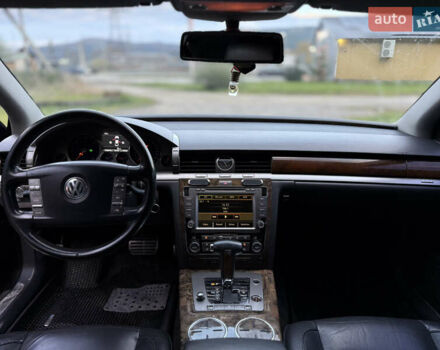 Черный Фольксваген Фаетон, объемом двигателя 2.97 л и пробегом 285 тыс. км за 9500 $, фото 15 на Automoto.ua