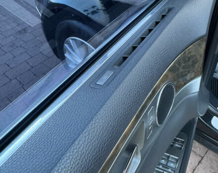 Черный Фольксваген Фаетон, объемом двигателя 2.97 л и пробегом 335 тыс. км за 7650 $, фото 29 на Automoto.ua