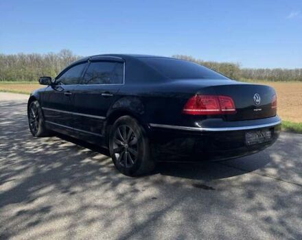 Черный Фольксваген Фаетон, объемом двигателя 2.97 л и пробегом 326 тыс. км за 10600 $, фото 3 на Automoto.ua