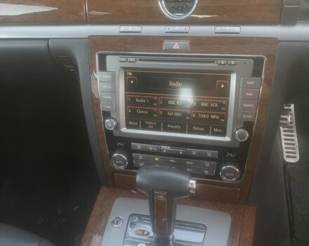 Черный Фольксваген Фаетон, объемом двигателя 3 л и пробегом 235 тыс. км за 5500 $, фото 4 на Automoto.ua