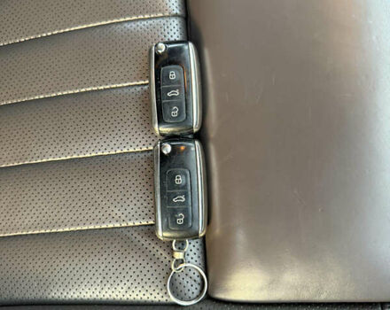 Чорний Фольксваген Фаєтон, об'ємом двигуна 2.97 л та пробігом 262 тис. км за 15950 $, фото 22 на Automoto.ua