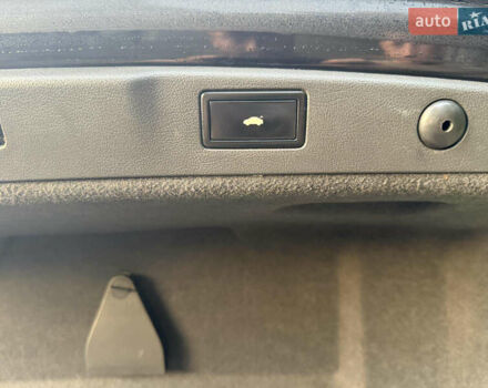 Чорний Фольксваген Фаєтон, об'ємом двигуна 2.97 л та пробігом 262 тис. км за 15950 $, фото 23 на Automoto.ua