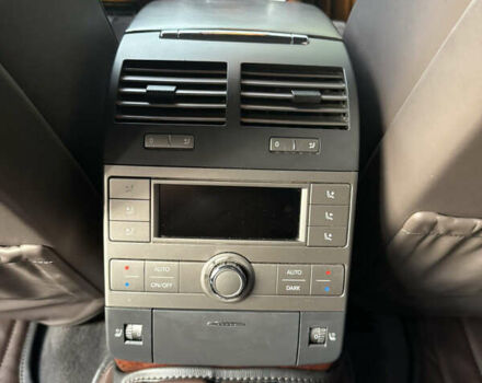 Чорний Фольксваген Фаєтон, об'ємом двигуна 2.97 л та пробігом 262 тис. км за 15950 $, фото 14 на Automoto.ua