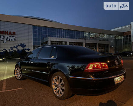 Черный Фольксваген Фаетон, объемом двигателя 3 л и пробегом 134 тыс. км за 16000 $, фото 2 на Automoto.ua