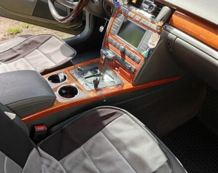 Черный Фольксваген Фаетон, объемом двигателя 3 л и пробегом 245 тыс. км за 7250 $, фото 8 на Automoto.ua