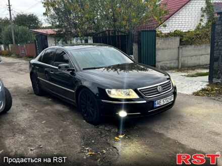 Черный Фольксваген Фаетон, объемом двигателя 3 л и пробегом 200 тыс. км за 8500 $, фото 1 на Automoto.ua