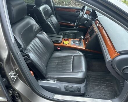 Коричневый Фольксваген Фаетон, объемом двигателя 4.2 л и пробегом 234 тыс. км за 5200 $, фото 11 на Automoto.ua