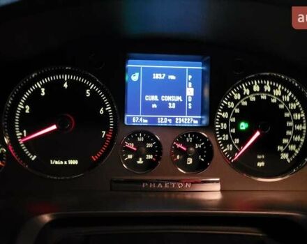 Коричневый Фольксваген Фаетон, объемом двигателя 4.2 л и пробегом 234 тыс. км за 8500 $, фото 34 на Automoto.ua