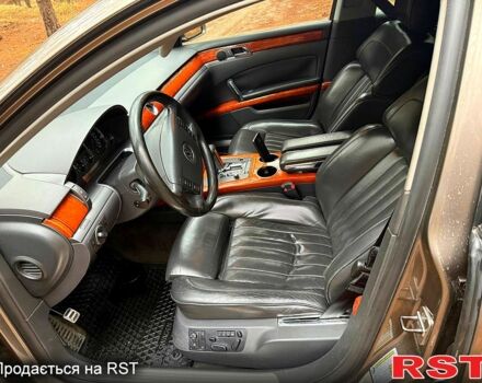 Фольксваген Фаетон, объемом двигателя 4.2 л и пробегом 240 тыс. км за 8500 $, фото 10 на Automoto.ua