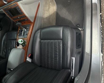 Серый Фольксваген Фаетон, объемом двигателя 3 л и пробегом 400 тыс. км за 3500 $, фото 9 на Automoto.ua