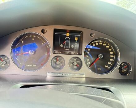 Серый Фольксваген Фаетон, объемом двигателя 3 л и пробегом 400 тыс. км за 3500 $, фото 13 на Automoto.ua