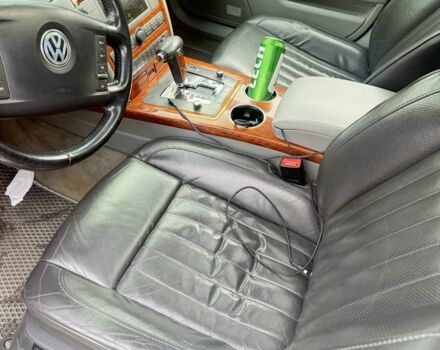 Серый Фольксваген Фаетон, объемом двигателя 3 л и пробегом 400 тыс. км за 3500 $, фото 14 на Automoto.ua