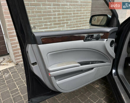 Серый Фольксваген Фаетон, объемом двигателя 2.97 л и пробегом 320 тыс. км за 5000 $, фото 16 на Automoto.ua