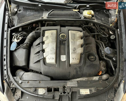 Серый Фольксваген Фаетон, объемом двигателя 2.97 л и пробегом 320 тыс. км за 5000 $, фото 23 на Automoto.ua