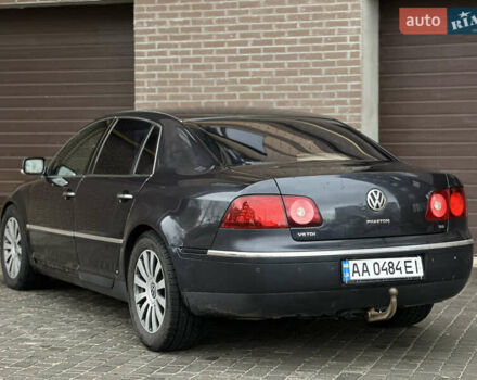 Серый Фольксваген Фаетон, объемом двигателя 2.97 л и пробегом 320 тыс. км за 5000 $, фото 7 на Automoto.ua