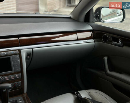 Серый Фольксваген Фаетон, объемом двигателя 2.97 л и пробегом 320 тыс. км за 5000 $, фото 13 на Automoto.ua