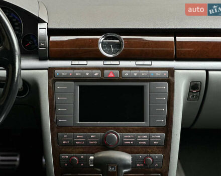 Серый Фольксваген Фаетон, объемом двигателя 2.97 л и пробегом 320 тыс. км за 5000 $, фото 15 на Automoto.ua