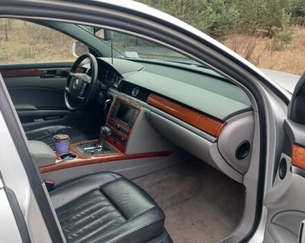 Серый Фольксваген Фаетон, объемом двигателя 3 л и пробегом 441 тыс. км за 4450 $, фото 6 на Automoto.ua