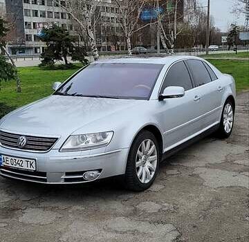 Сірий Фольксваген Фаєтон, об'ємом двигуна 3 л та пробігом 202 тис. км за 10500 $, фото 2 на Automoto.ua
