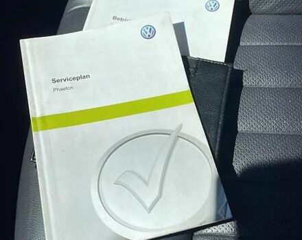 Сірий Фольксваген Фаєтон, об'ємом двигуна 3 л та пробігом 200 тис. км за 23500 $, фото 4 на Automoto.ua