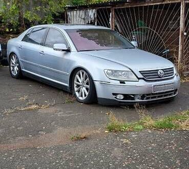 Фольксваген Фаетон 2008 в Киеве на Automoto.ua Серый Фольксваген Фаетон, объемом двигателя 4.2 л и пробегом 287 тыс. км за 5999 $, фото 1 на Automoto.ua