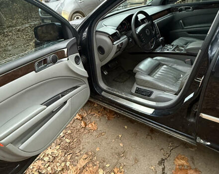 Синий Фольксваген Фаетон, объемом двигателя 2.97 л и пробегом 400 тыс. км за 5500 $, фото 12 на Automoto.ua