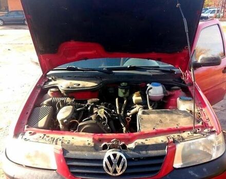 Красный Фольксваген Поинтер, объемом двигателя 1.8 л и пробегом 240 тыс. км за 2000 $, фото 1 на Automoto.ua