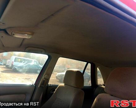 Красный Фольксваген Поинтер, объемом двигателя 1.8 л и пробегом 240 тыс. км за 2000 $, фото 5 на Automoto.ua