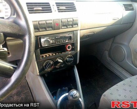 Красный Фольксваген Поинтер, объемом двигателя 1.8 л и пробегом 240 тыс. км за 2000 $, фото 8 на Automoto.ua