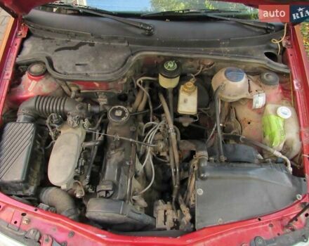 Красный Фольксваген Поинтер, объемом двигателя 1.8 л и пробегом 193 тыс. км за 2500 $, фото 14 на Automoto.ua