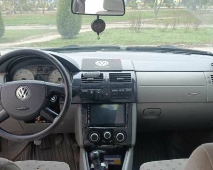 Серый Фольксваген Поинтер, объемом двигателя 1.8 л и пробегом 200 тыс. км за 1750 $, фото 4 на Automoto.ua