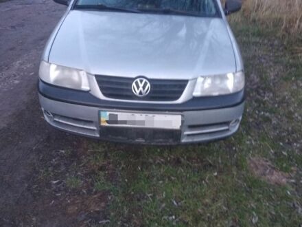 Сірий Фольксваген Поінтер, об'ємом двигуна 1 л та пробігом 187 тис. км за 1700 $, фото 1 на Automoto.ua