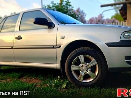 Серый Фольксваген Поинтер, объемом двигателя 1 л и пробегом 142 тыс. км за 2900 $, фото 1 на Automoto.ua