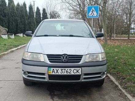 Серый Фольксваген Поинтер, объемом двигателя 1.8 л и пробегом 200 тыс. км за 1750 $, фото 1 на Automoto.ua