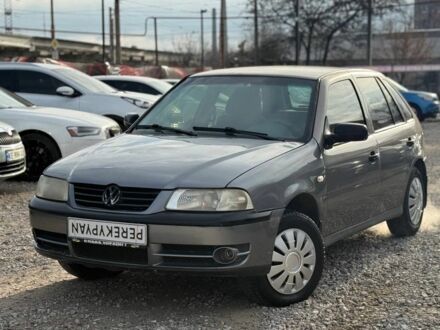 Серый Фольксваген Поинтер, объемом двигателя 1.8 л и пробегом 330 тыс. км за 2200 $, фото 1 на Automoto.ua