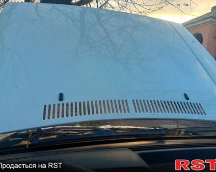 Белый Фольксваген Поло, объемом двигателя 1 л и пробегом 316 тыс. км за 600 $, фото 3 на Automoto.ua