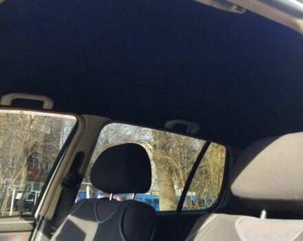 Белый Фольксваген Поло, объемом двигателя 1.4 л и пробегом 250 тыс. км за 2100 $, фото 4 на Automoto.ua