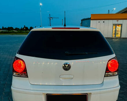 Белый Фольксваген Поло, объемом двигателя 0 л и пробегом 208 тыс. км за 6500 $, фото 2 на Automoto.ua