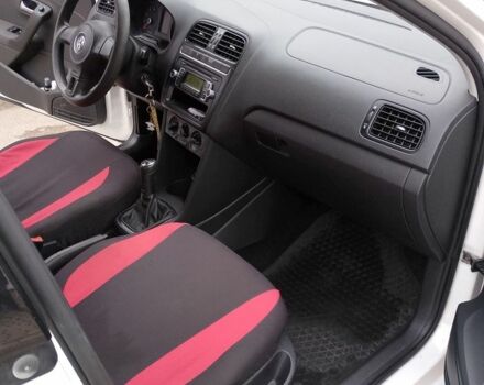 Белый Фольксваген Поло, объемом двигателя 1.2 л и пробегом 134 тыс. км за 7000 $, фото 1 на Automoto.ua