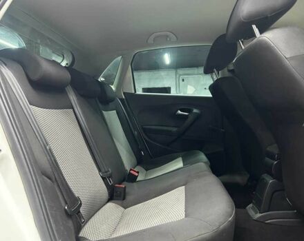 Белый Фольксваген Поло, объемом двигателя 1.2 л и пробегом 180 тыс. км за 5700 $, фото 21 на Automoto.ua