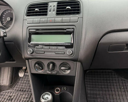 Білий Фольксваген Поло, об'ємом двигуна 1.2 л та пробігом 144 тис. км за 7100 $, фото 33 на Automoto.ua