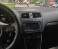 Белый Фольксваген Поло, объемом двигателя 1.2 л и пробегом 258 тыс. км за 6000 $, фото 1 на Automoto.ua