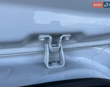 Белый Фольксваген Поло, объемом двигателя 1.4 л и пробегом 136 тыс. км за 10650 $, фото 125 на Automoto.ua