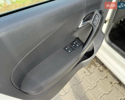 Белый Фольксваген Поло, объемом двигателя 1.39 л и пробегом 441 тыс. км за 6999 $, фото 27 на Automoto.ua