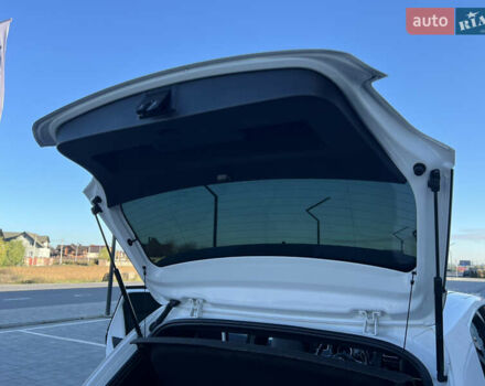 Белый Фольксваген Поло, объемом двигателя 1.4 л и пробегом 136 тыс. км за 9950 $, фото 112 на Automoto.ua