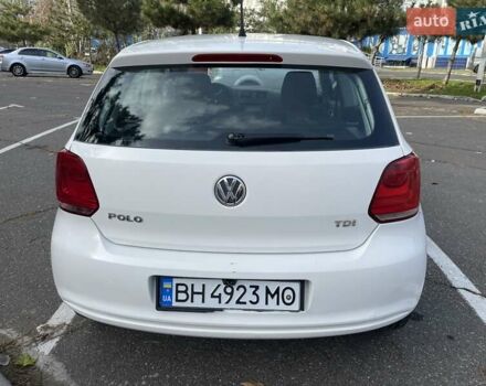 Белый Фольксваген Поло, объемом двигателя 1.2 л и пробегом 209 тыс. км за 6350 $, фото 6 на Automoto.ua
