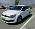 Белый Фольксваген Поло, объемом двигателя 1.2 л и пробегом 260 тыс. км за 5500 $, фото 1 на Automoto.ua