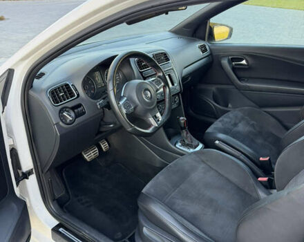 Белый Фольксваген Поло, объемом двигателя 1.4 л и пробегом 227 тыс. км за 7800 $, фото 6 на Automoto.ua