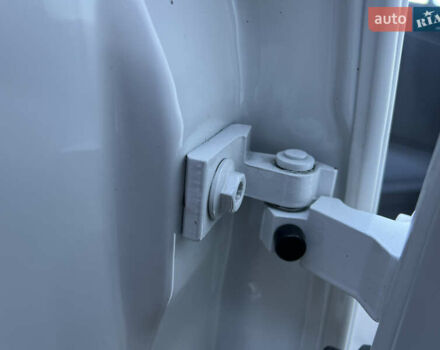 Белый Фольксваген Поло, объемом двигателя 1.4 л и пробегом 136 тыс. км за 10650 $, фото 130 на Automoto.ua