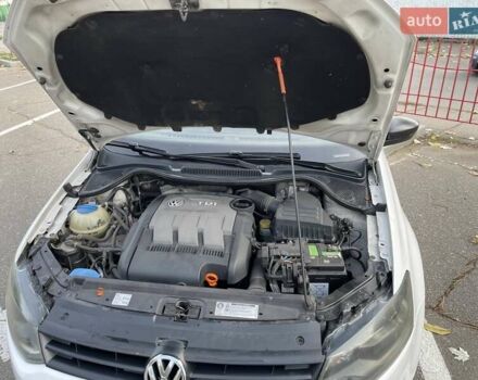Белый Фольксваген Поло, объемом двигателя 1.2 л и пробегом 209 тыс. км за 6350 $, фото 21 на Automoto.ua